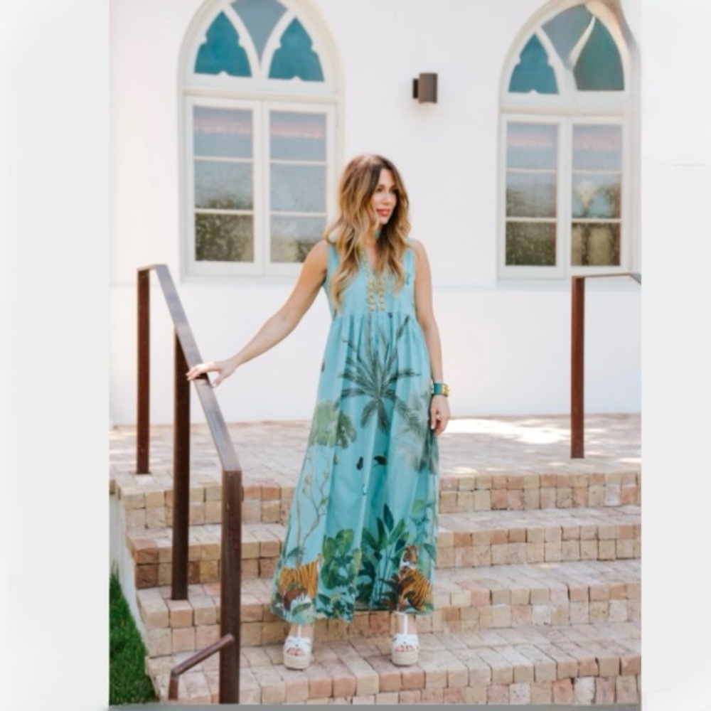Sleeveless Aqua Tropical Print Maxi Dress